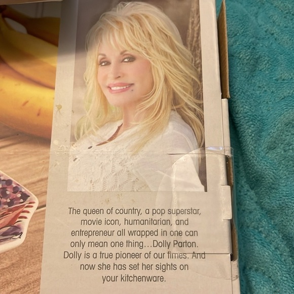 Dolly Parton ceramic 11.625" Serving Platter & set of 4 bowls 6" x 2.625" NEW - Picture 6 of 7